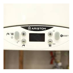 Ariston HS Premium 30 Eu Caldaia 30 KW a Condensazione con kit scarico fumi Metano/Gpl